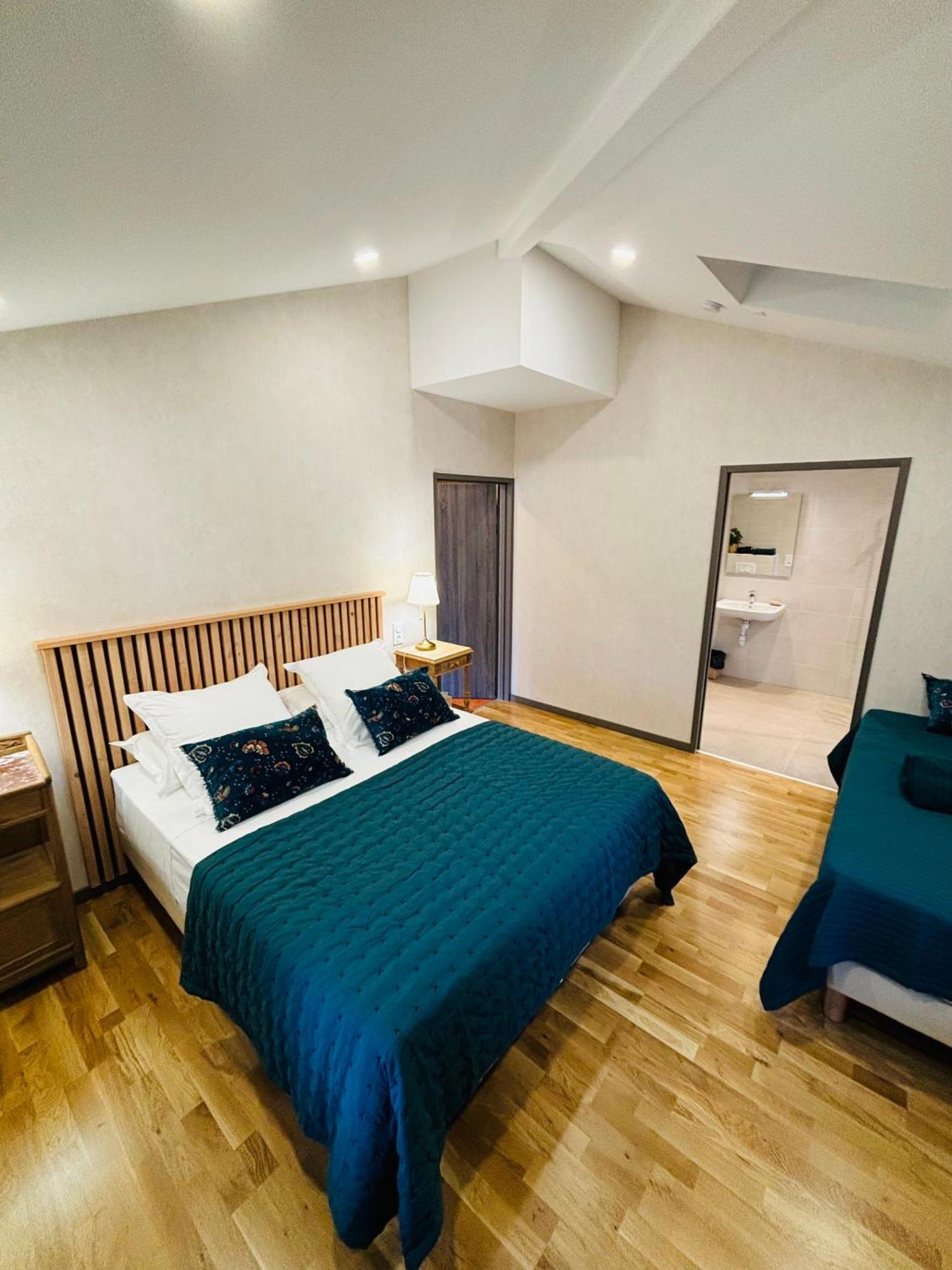 Les Pierres Roses Bed & Breakfast Coise Exterior foto
